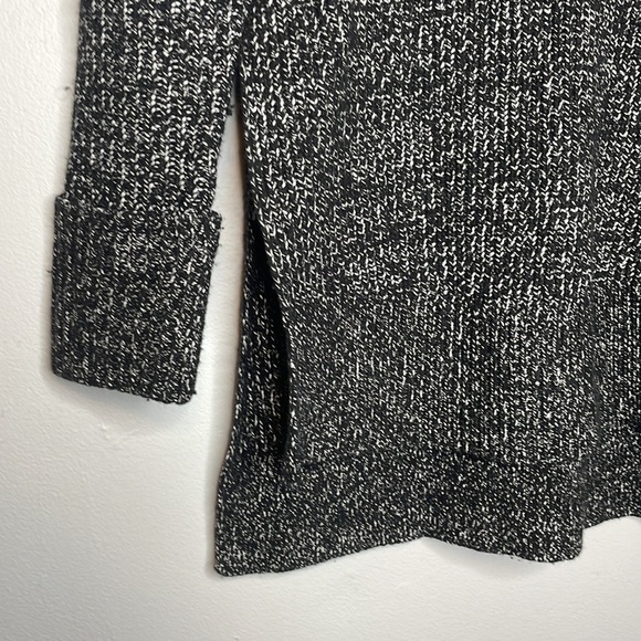 Athleta | Black & White Wool Shasta V-Neck Sweater Size XXS - Picture 4 of 8